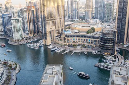 2 Bedroom Apartment at Bahar 1 JBR by TSHH, Dubaï