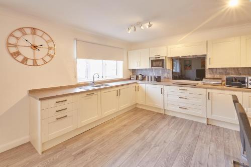 Dacama at Dene Grove- with Patio and 2 Free Parking, Darlington (zdjęcie 3)