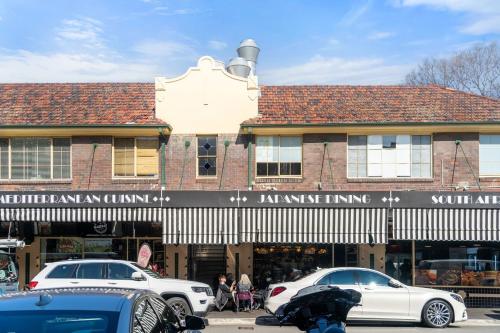 Pet-Friendly Home Just Minutes from Bondi Beach - image 13