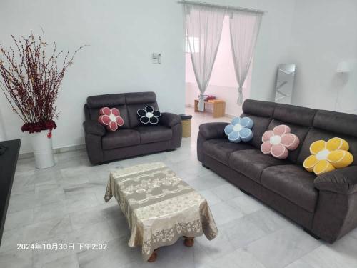 Mawar Homestay (Upper Floor Apartment) in Pontian Kechil