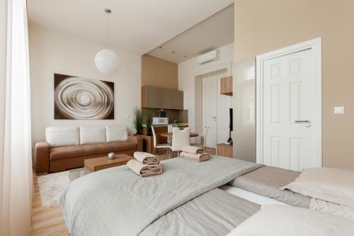 Holidays Concept - image 9