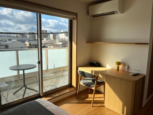 Karasuma Rokujo Hotel Room Type - Superior Queen Room