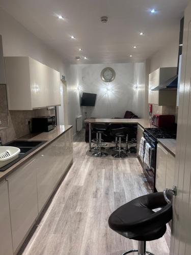 Seaford Guest House Pri in Stoke On Trent