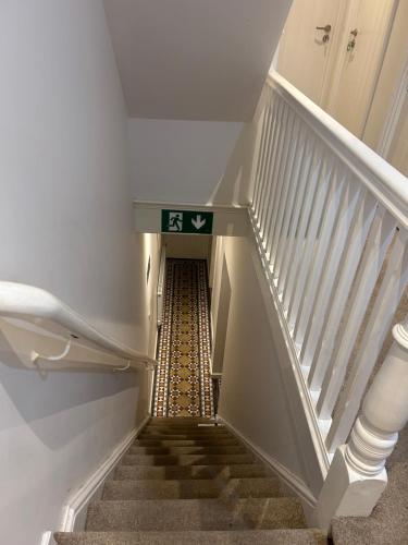 Seaford Guest House Pri in Stoke On Trent