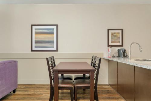 2BR Condo with Breathtaking Panoramic Views, Harrison Hot Springs (foto 7)
