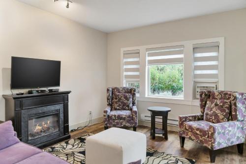 2BR Condo with Breathtaking Panoramic Views, Harrison Hot Springs (foto 9)