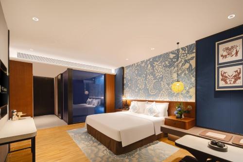room detail thumbnail 0