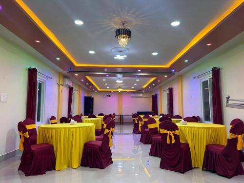 Restaurant, Shuklaphanta Jungle Cottage in Dhangadhi