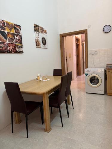 One-Bedroom Apartment image 10