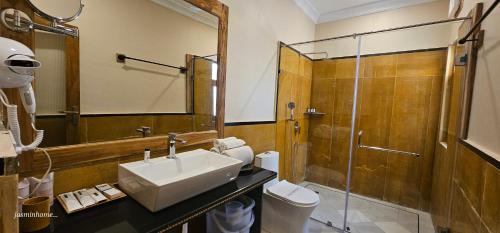 Superior Suite image 2