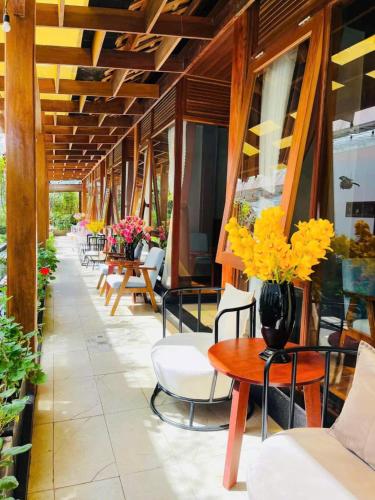 Vườn Trà HomeStay Măng Đen - 발코니/테라스