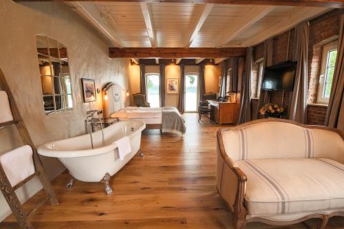 Bokel-Mühle am See Room Type - Suite with Lake View