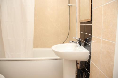 Ideal Property in London, London (Foto 6)