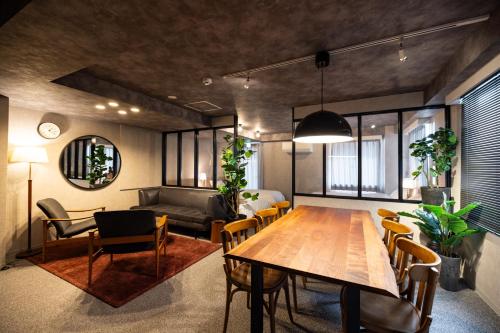 . RESIDENCE HARIMAYA