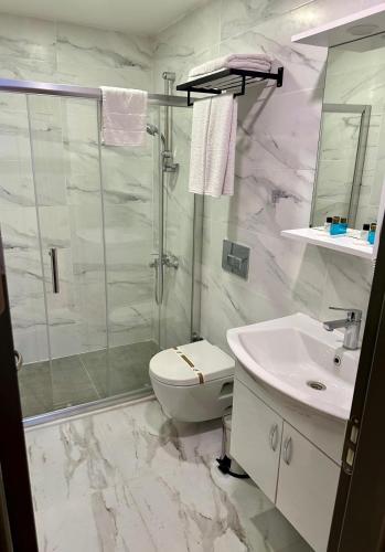 Double Room image 8
