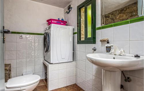 Three-Bedroom Holiday Home in Algatocin - image 10