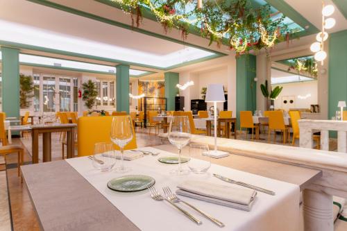 ห้องอาหาร, โฮเทล เรสซิเดนซ์ เอสพลานาด (Hotel Residence Esplanade) in เวียเรจโจ