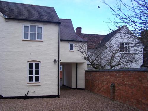 Bridge House - image 5