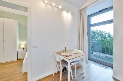 Elegant Apartments close to Center & Bike Path, Prague (photo 8)