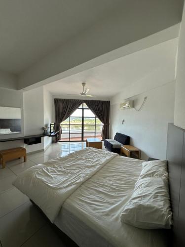 Marina Heights Hotel Residences