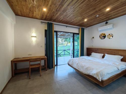 Sunset Nam Ngum resort in Ban Tha Heua