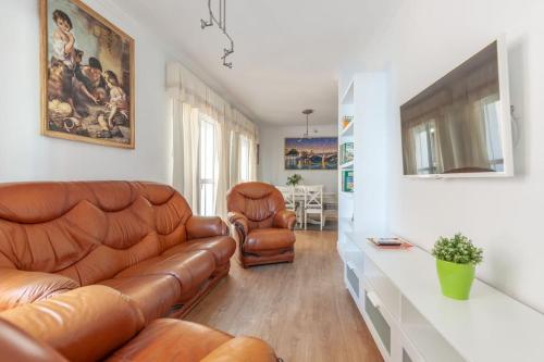 Three-Bedroom Standard Apartment image 2