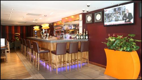The Continental Hotel Heathrow - image 3
