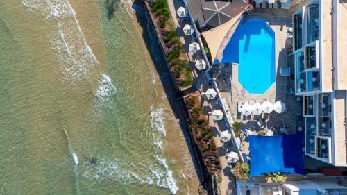 Sunset Beach Hotel - image 6