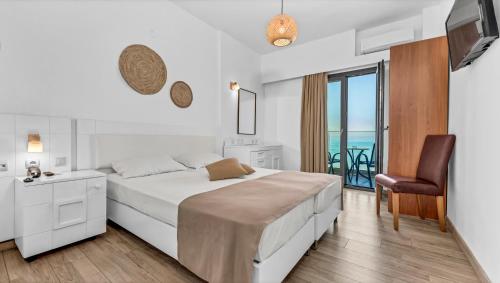 Sunset Beach Hotel - image 8