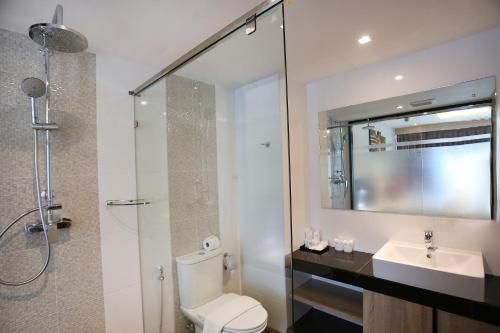 room detail thumbnail 2