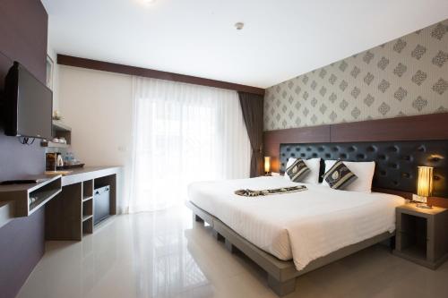 room detail thumbnail 0