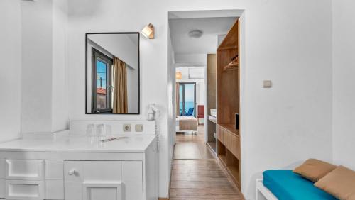 Sunset Beach Hotel - image 14