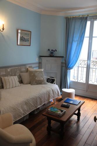 Apartment Lourmel - image 5