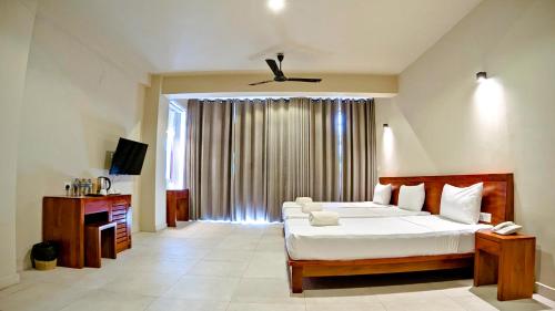 Oak Ray La Ella Breeze in Ella