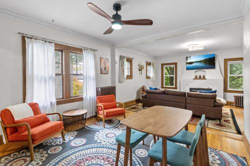 Minneapolis University DT, Garage, BBQ, Pet Friendly in Minneapolis, USA