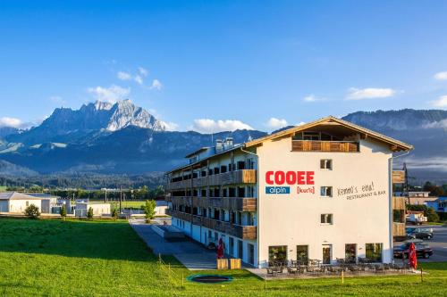 COOEE alpin Hotel Kitzbüheler Alpen in Sankt Johann in Tirol, Österreich