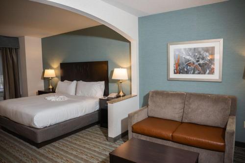 Holiday Inn Express Hotel & Suites Erie-Summit Township an IHG Hotel - image 6