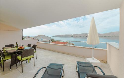 Amazing Apartment In Miskovici - Location saisonnière - Miškovići