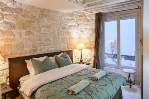 Cosy Appartement en plein Marais - image 11