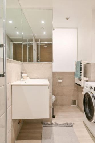 Cosy Appartement en plein Marais - image 5