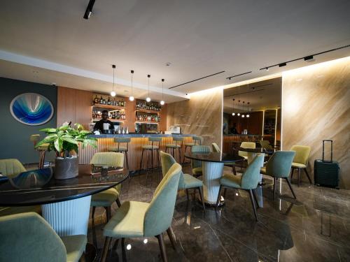 ล็อบบี้, L'Avenue Hotel Apartment Abidjan near สนามบินปอร์ตบูเอต์