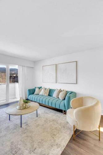 Newly Renovated Port Moody Condo in Port Moody, Canada