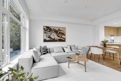 Brand-New North Vancouver Townhome in North Vancouver, Canada