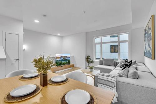 Brand-New North Vancouver Townhome in North Vancouver, Canada