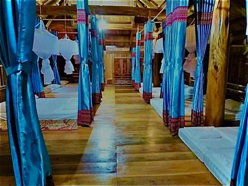 Bed in 10-Bed Mixed Dormitory Room image 6