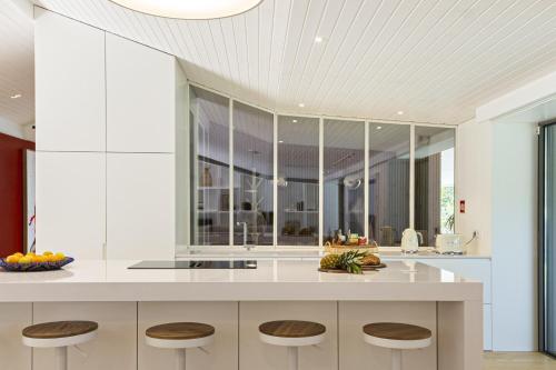 Havenwood Villa by Cadenzalux - image 3