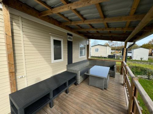 Balcony/terrace, Neu 6Pers Chalet De Oase Renesse Nordsee in Lagezoom
