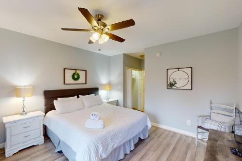 On the Lake Condo - Mariners Landing Country Club