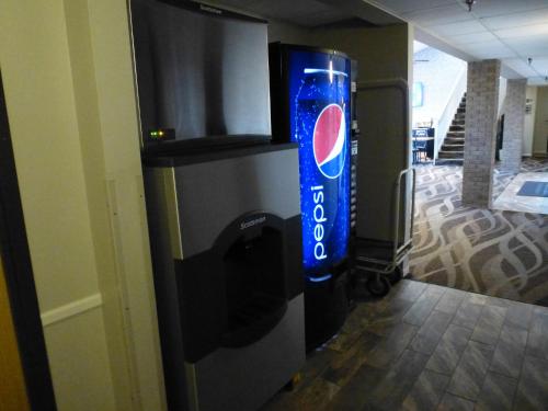 AmericInn by Wyndham Mitchell - image 11