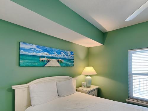 Ariel Dunes 1102 in Destin, USA